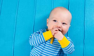 六个月宝宝不爱吃奶正常吗
