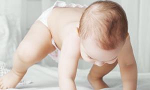宝宝喝奶粉的量如何控制